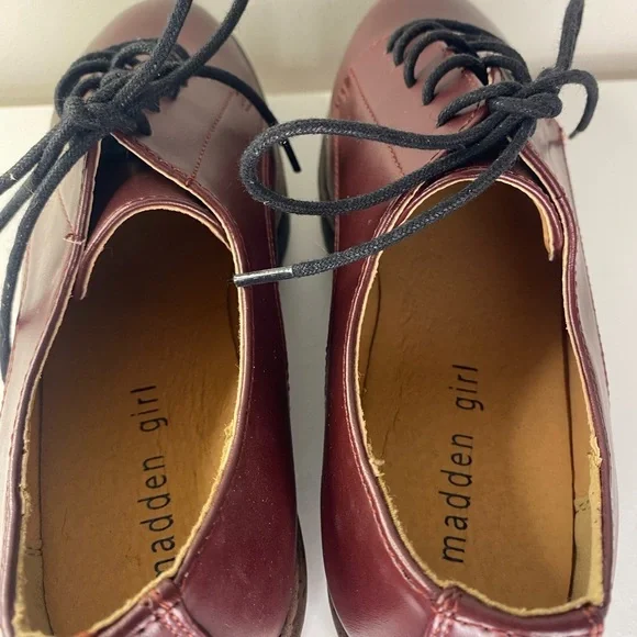 Madden Girl Written Burgundy Platform Oxford Shoes EUC Size 7.5 Goth Grunge - Picture 13 of 15